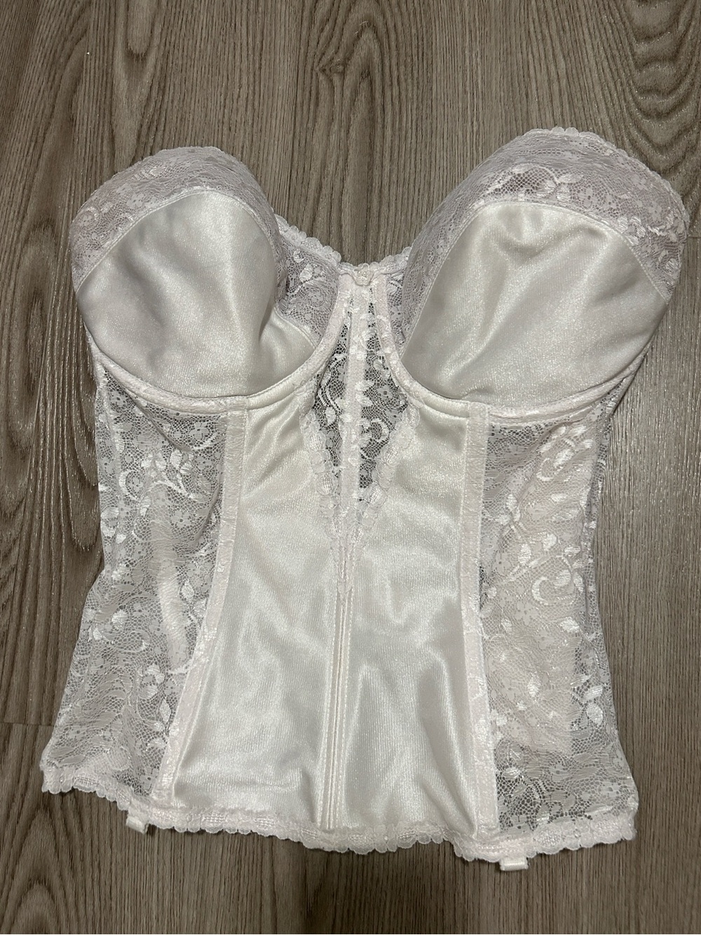 Vintage Carnival White Lace Bustier Top 38 D 100% cotton bra lining